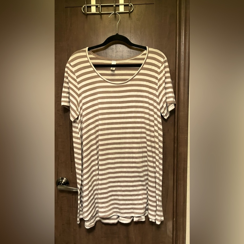 Ambrie L white and tan striped dress